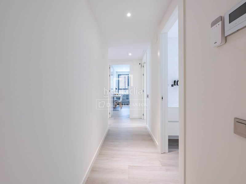 Foto 3b47e70a-0428-42c3-bb51-d8e9bc39648f. Pis amb calefacció aparcament piscina a Finestrelles Esplugues de Llobregat