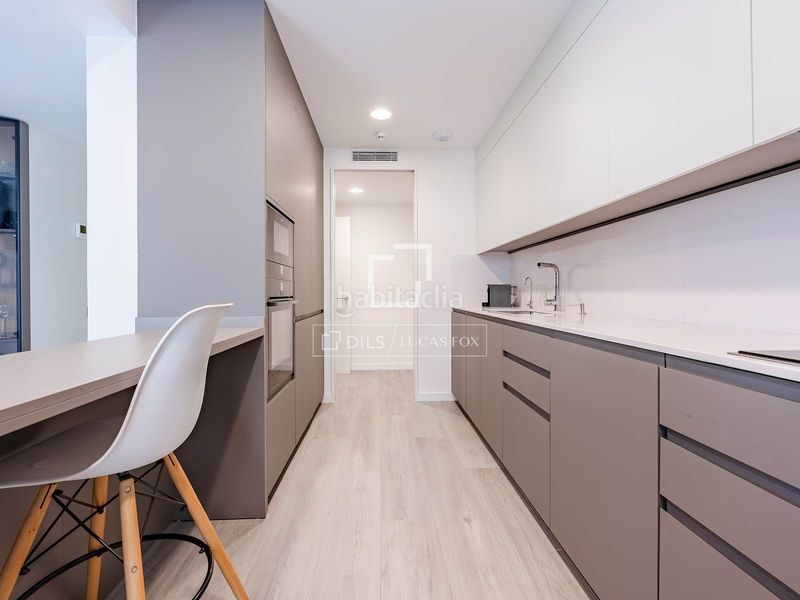 Foto 4d33373c-3f4e-42d9-bcc2-413cf26a3434. Pis amb calefacció aparcament piscina a Finestrelles Esplugues de Llobregat