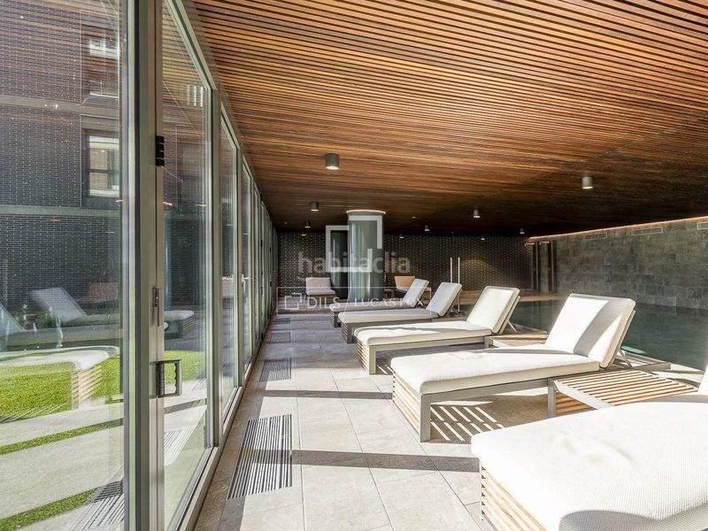 Foto 61aafdff-9cd6-4850-9396-307cc0a2817f. Pis amb calefacció aparcament piscina a Finestrelles Esplugues de Llobregat