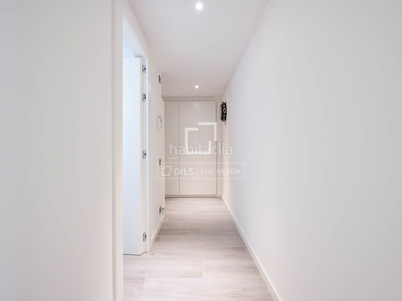 Foto 67d5f7be-2888-4c5f-a59b-a3b807e8362a. Pis amb calefacció aparcament piscina a Finestrelles Esplugues de Llobregat