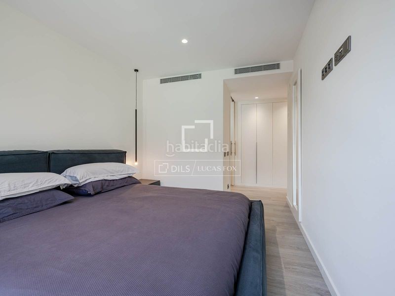 Foto a1d0ca8f-9e21-4343-8d49-862dc3571ec1. Pis amb calefacció aparcament piscina a Finestrelles Esplugues de Llobregat