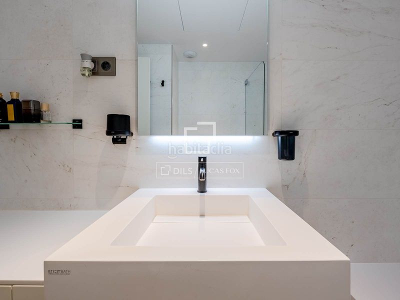 Foto c6c24db7-140f-4064-a586-940387a1da22. Pis amb calefacció aparcament piscina a Finestrelles Esplugues de Llobregat