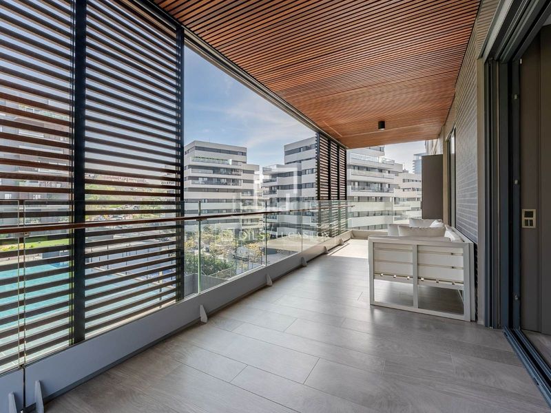 Foto cb0d36cf-1a0f-4846-8707-8401c2eb07f0. Pis amb calefacció aparcament piscina a Finestrelles Esplugues de Llobregat