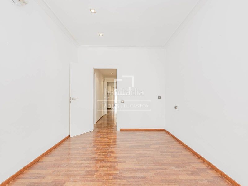 Piso de 3 dormitorios en venta en sant gervasi galvany, en Barcelona - Imagen 21