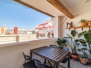Pis a Vila de Gràcia. Piso de 2 dormitorios con 9m terraza en gràcia, barcelona