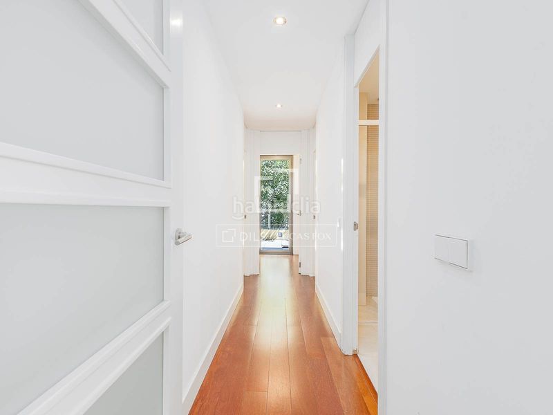 Foto 10b554df-d2a8-4804-8fe3-ffda2a42e912. Pis amb calefacció aparcament a Vila de Gràcia Barcelona