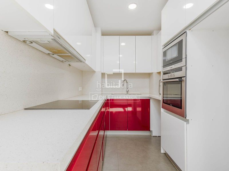 Foto 19d26d67-8b3c-4403-aa45-2c6b0bddf612. Pis amb calefacció aparcament a Vila de Gràcia Barcelona