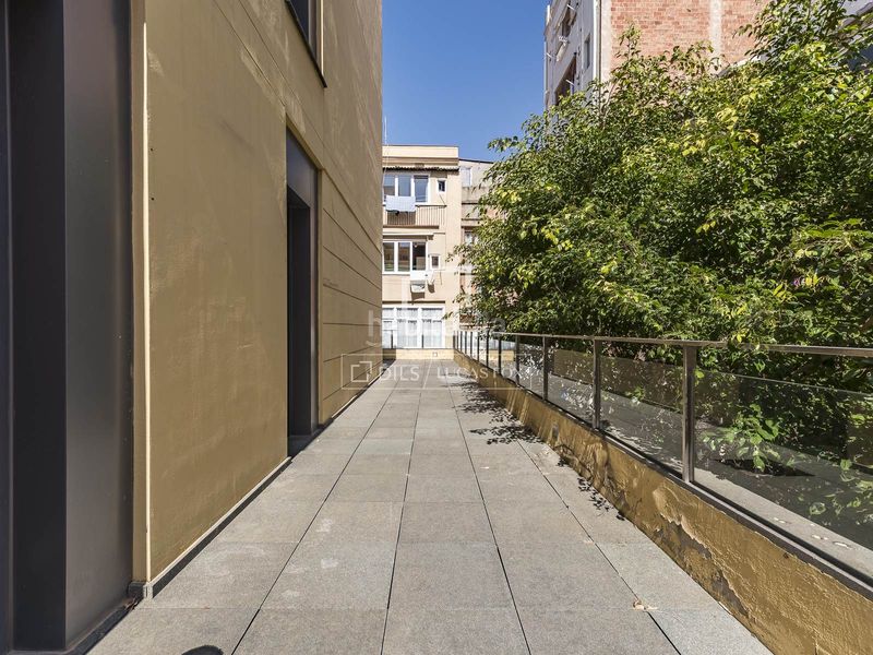 Foto 22366ae5-eef7-4133-83bb-2a88cde2ea7e. Pis amb calefacció aparcament a Vila de Gràcia Barcelona