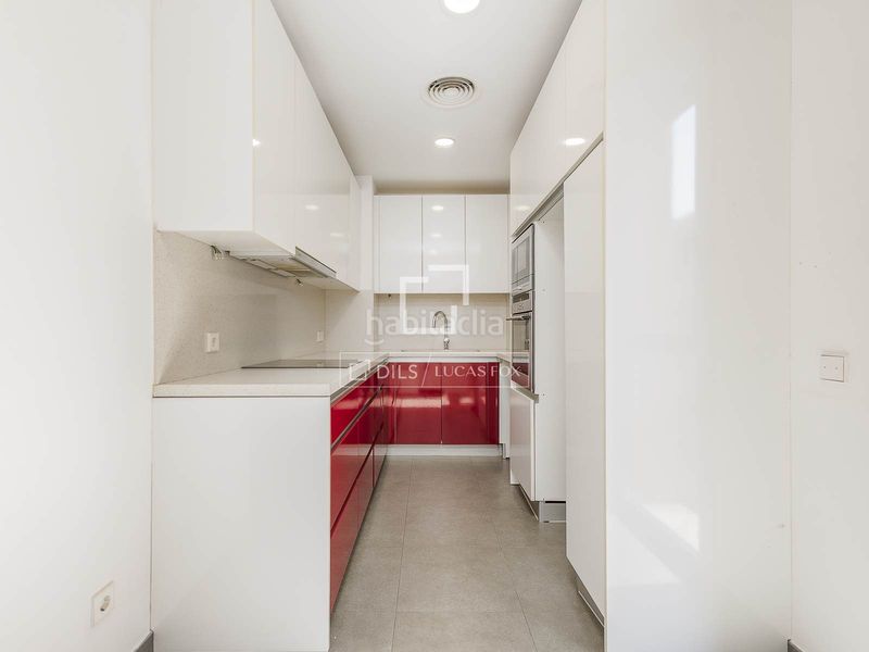 Foto 233a14b8-258e-40c6-80a4-80a0bde6b088. Pis amb calefacció aparcament a Vila de Gràcia Barcelona