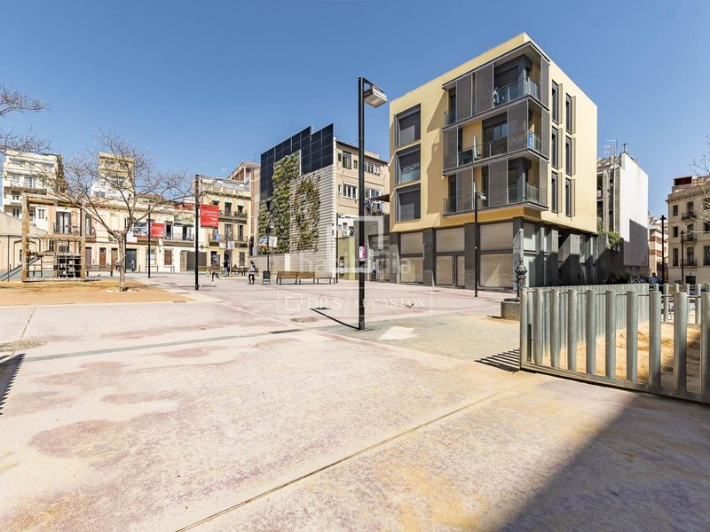 Foto dfe52db5-8e4a-4846-9bb6-4715fb08bfb1. Pis amb calefacció aparcament a Vila de Gràcia Barcelona