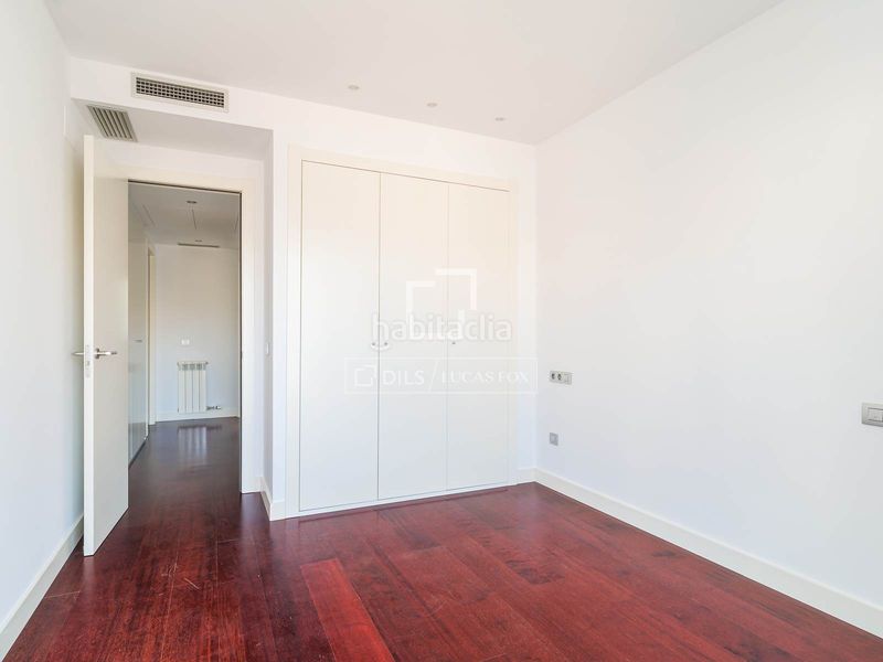 Foto 1fc8343c-b80d-443f-838a-9a40be9c2224. Pis amb calefacció aparcament a La Nova Esquerra de l´Eixample Barcelona