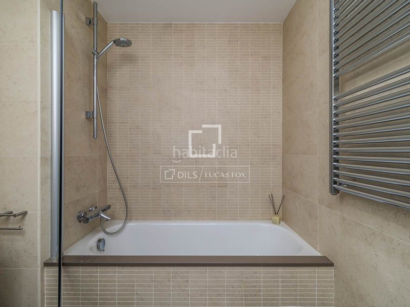 Foto 95e96a65-f134-437e-8694-9ad78206f840. Pis amb calefacció aparcament a La Nova Esquerra de l´Eixample Barcelona