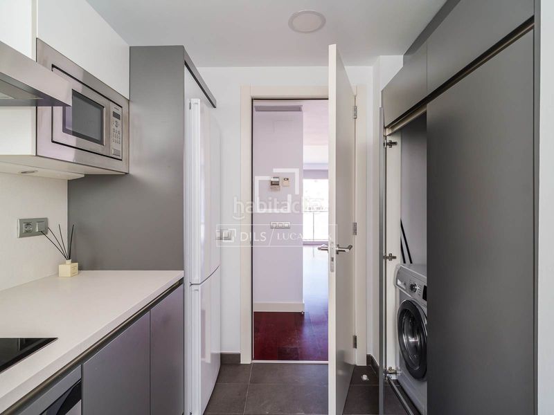 Foto afc18807-3729-40b4-a774-797f4f557d60. Pis amb calefacció aparcament a La Nova Esquerra de l´Eixample Barcelona