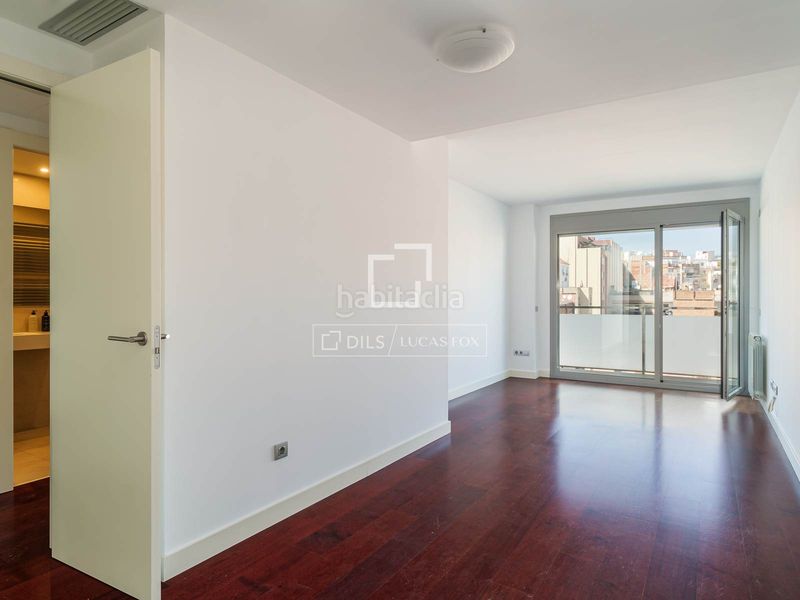 Foto f818da26-786e-470a-9ac7-595698be87fc. Pis amb calefacció aparcament a La Nova Esquerra de l´Eixample Barcelona