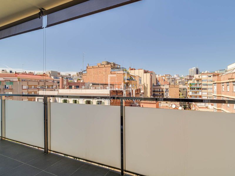 Foto 52315696-243d-46b2-9f19-0ed48f4108aa. Pis amb calefacció aparcament a La Nova Esquerra de l´Eixample Barcelona