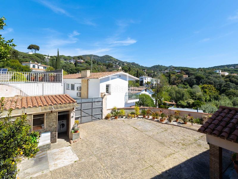 Foto 13b2bb1f-8adb-4096-909d-8a2377f3cb87. Xalet amb calefacció aparcament piscina a Cabrils