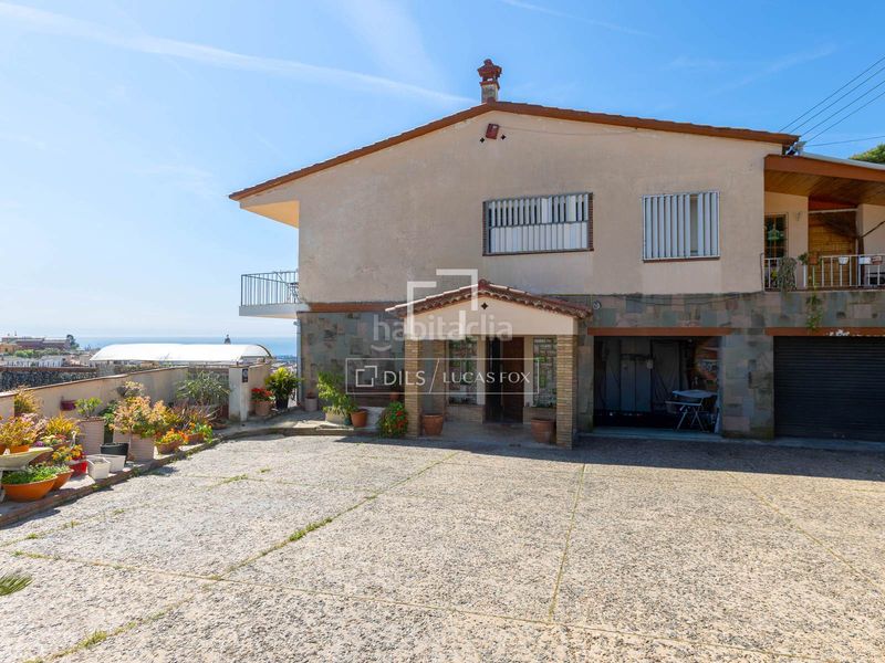 Foto 16e37151-5be0-4533-b188-cb5cd45e5f21. Xalet amb calefacció aparcament piscina a Cabrils