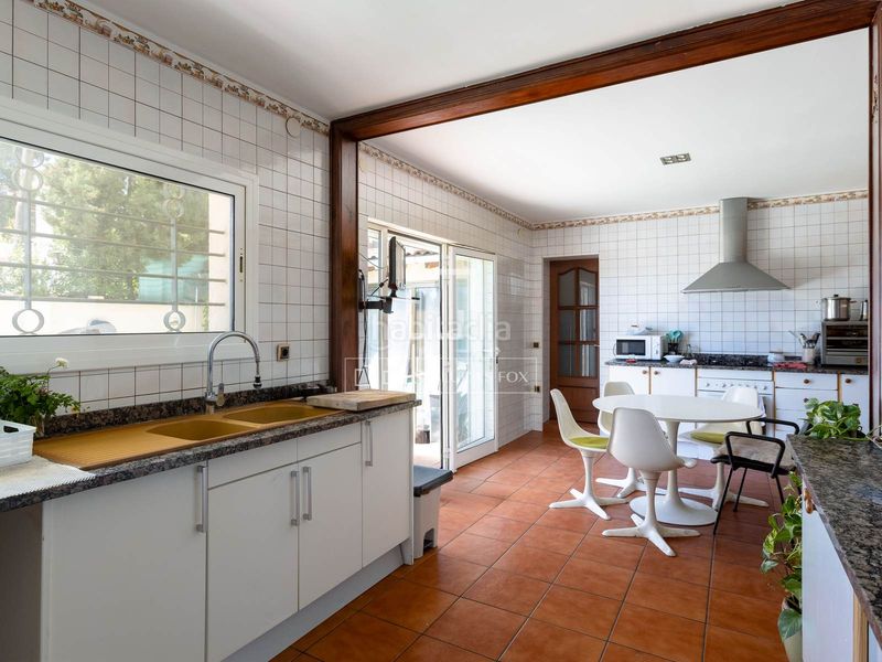 Foto 1f2a016d-c34b-4ddd-8efa-33ddc8b591c5. Xalet amb calefacció aparcament piscina a Cabrils