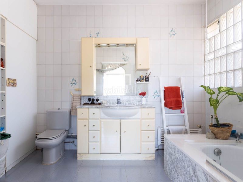 Foto 42744733-d9e5-4db1-9887-40926b92aded. Xalet amb calefacció aparcament piscina a Cabrils