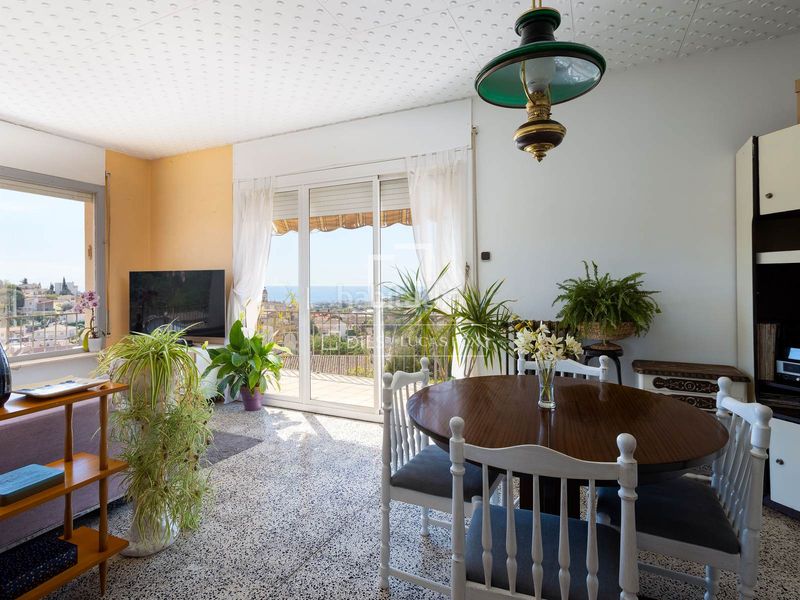 Foto 5f5f0cb3-aad5-410e-8060-3f81dd9cba8c. Xalet amb calefacció aparcament piscina a Cabrils