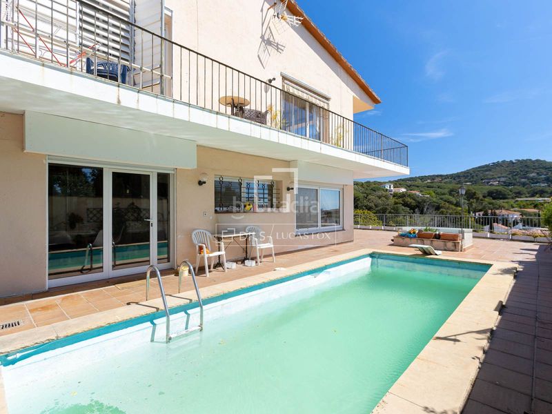 Foto ce901c4f-7986-4196-adf9-f2e7e45ee6e6. Xalet amb calefacció aparcament piscina a Cabrils