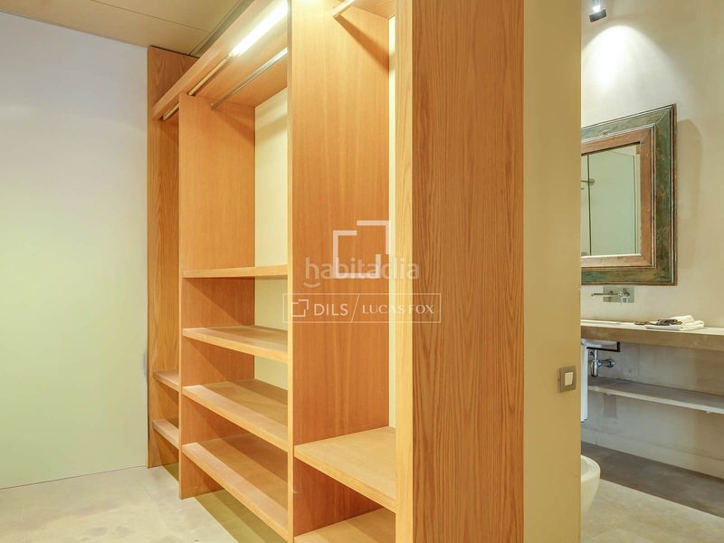 Foto 9c31bb20-b453-4951-9a24-d8e3f7c82766. Pis a Raval Barcelona