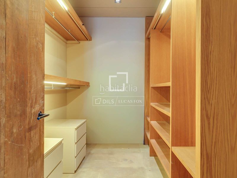 Foto dceeee6e-d093-4d52-8450-3b3890433d9b. Pis a Raval Barcelona