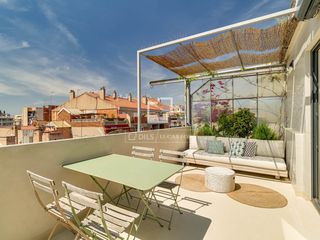 Dachwohnung in Sant Antoni. Ático en excelentes condiciones de 3 dormitorios con 18m terraza