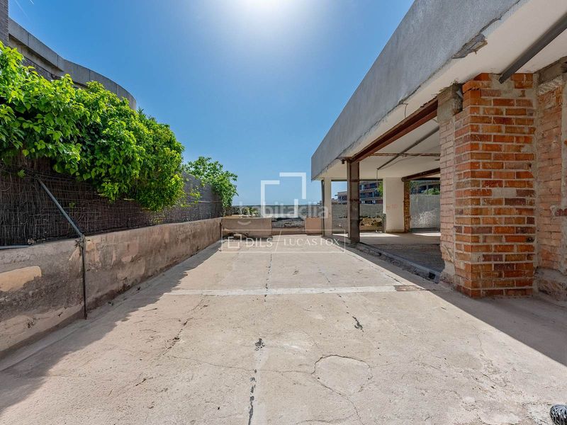 Foto 1646c569-3970-4b14-b34e-321612a89716. Xalet amb calefacció aparcament piscina a Ciutat Diagonal Esplugues de Llobregat