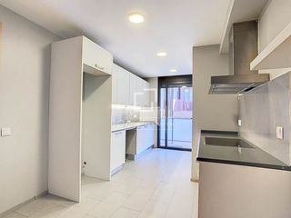 Location Appartement à Els Vilars d´Engordany. Piso en excelentes condiciones de 5 dormitorios en alquiler en e