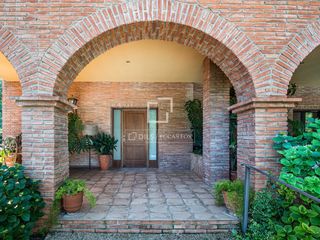 Chalet en Valldoreix. Villa contemporánea con 9 dormitorios, 11 baños, piscina, ascens