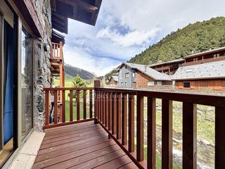 Miete Etagenwohnung in Soldeu-Incles. Piso dúplex en fantásticas condiciones de 2 dormitorios en alqui