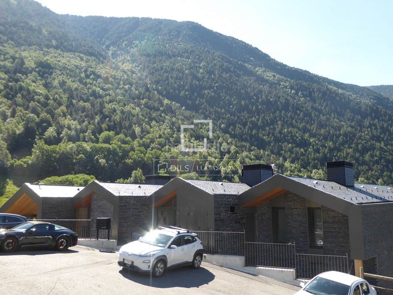 Foto f75e30c6-1196-4511-aa78-651a90f49df7. Pis amb calefacció aparcament a El Serrat-Llorts Ordino