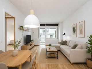 Flat in Centre - Estació. Atico de 86m2, con 4 dormitorios , 2 baños y terraza en venta en
