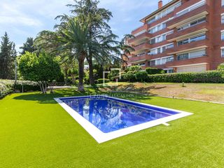 Pis a Centre. Fantástico piso en finca de lujo de 144m2 con 4 dormitorios, ter