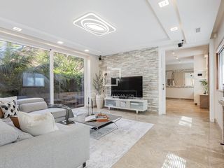 Location Chalet à Lluminetes. Casa  villa en excelentes condiciones a solo 300 metros del mar