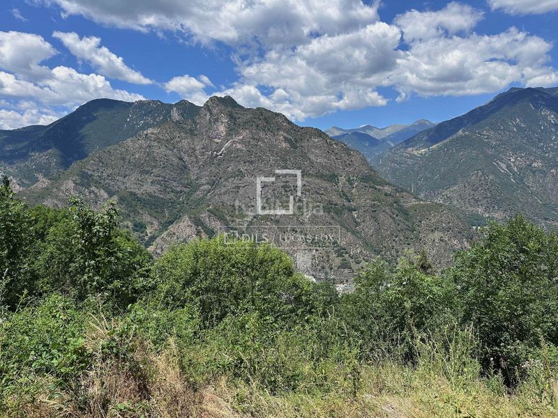Foto ab8d6310-1d21-4ecb-94d4-f61e22175c78. Finca rústica a Centro Andorra la Vella