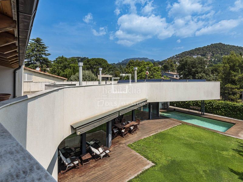 Foto c85c3017-d6a6-4111-8d76-6ed09469e018. Xalet amb aparcament piscina a Matadepera