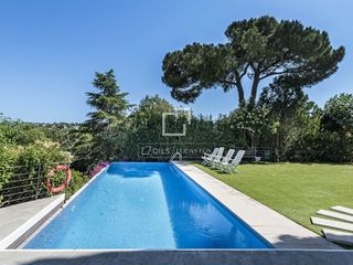 Lloguer Pis a Valldoreix. Práctico apartamento con piscina en alquiler en valldoreix