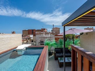 Rent Chalet in Finestrelles. Casa  villa excelentes de 3 dormitorios en alquiler en esplugues