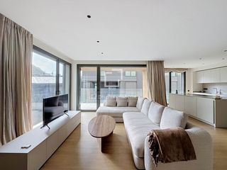 Flat in Els Vilars d´Engordany. Elegante piso de 3 dormitorios con terraza de 7 m en venta en es
