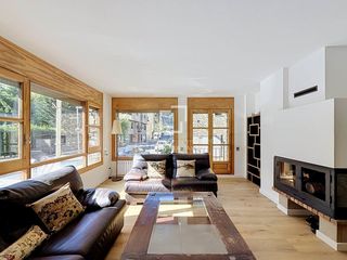 Rent Flat in Ordino-Ansalonga-Sornás. Piso amueblado de 3 dormitorios en alquiler en ordino