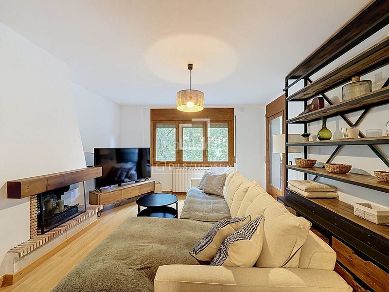 Foto ed9f6d16-376e-4e0c-b5b4-5bfef25fbe96. Rent flat with heating parking in Arans-La Cortinada Ordino