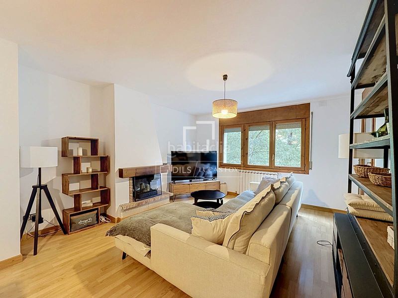 Foto f73fbc36-d18f-4548-8fb8-bf4737b6cf92. Rent flat with heating parking in Arans-La Cortinada Ordino