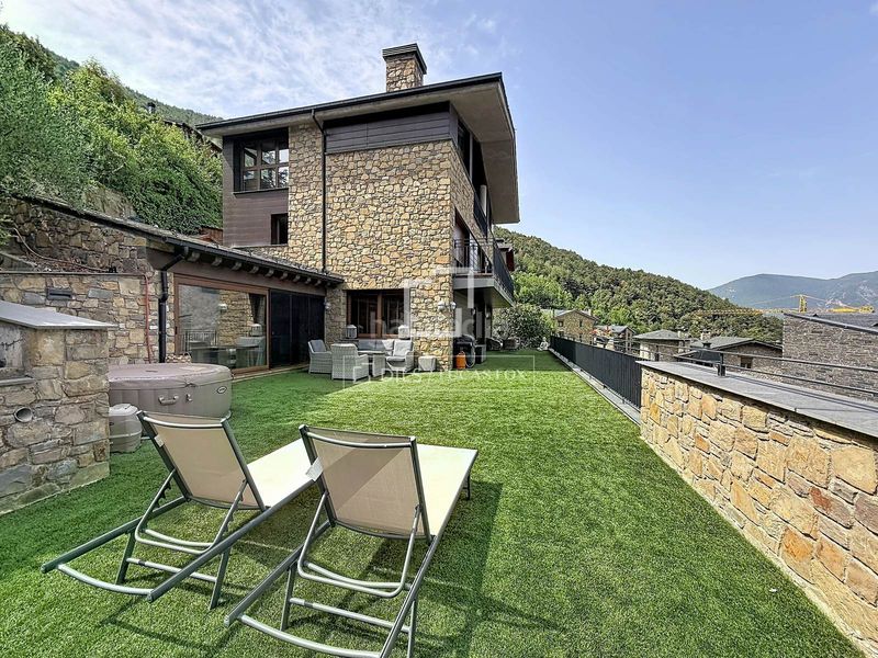 Foto c9ba7dff-d22a-4d9c-b9ee-aed9965f3774. Xalet amb calefacció aparcament a Aixirivall Sant Julià de Lòria