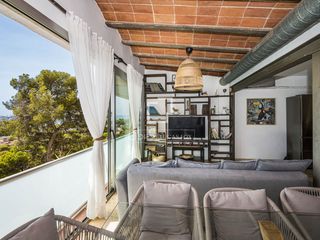 Xalet a Bellamar. Villa de 2 dormitorios con vistas al mar en bellamar