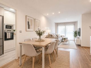 Flat in Centre-Can Nadal. Piso reformado de 2 dormitorios y 2 baños en venta en sant feliu