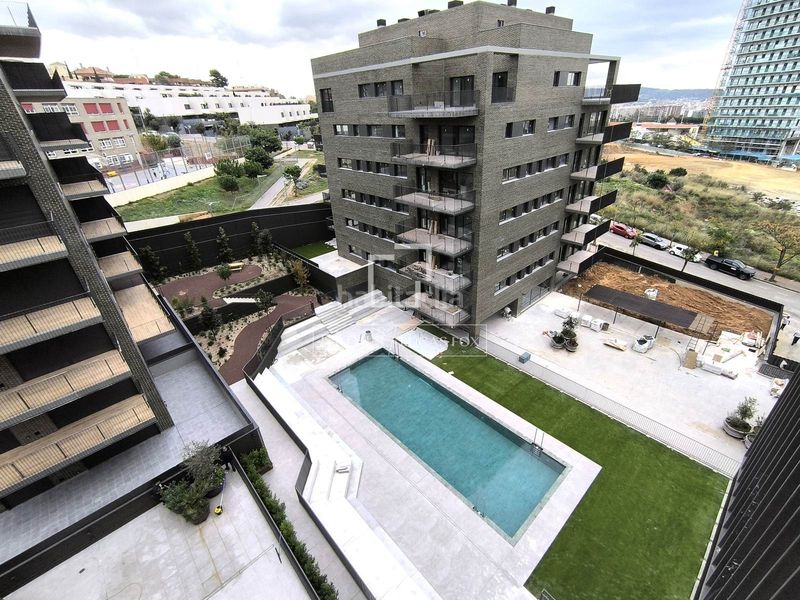 Foto bc7c25d4-a86b-472e-9eb1-8bf1495b0dff. Alquiler piso  en alquiler en Finestrelles, en Esplugues de Llobregat