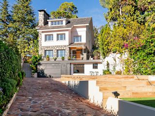 Lloguer Xalet a Valldoreix. Casa en excelentes condiciones de 6 dormitorios en alquiler en v