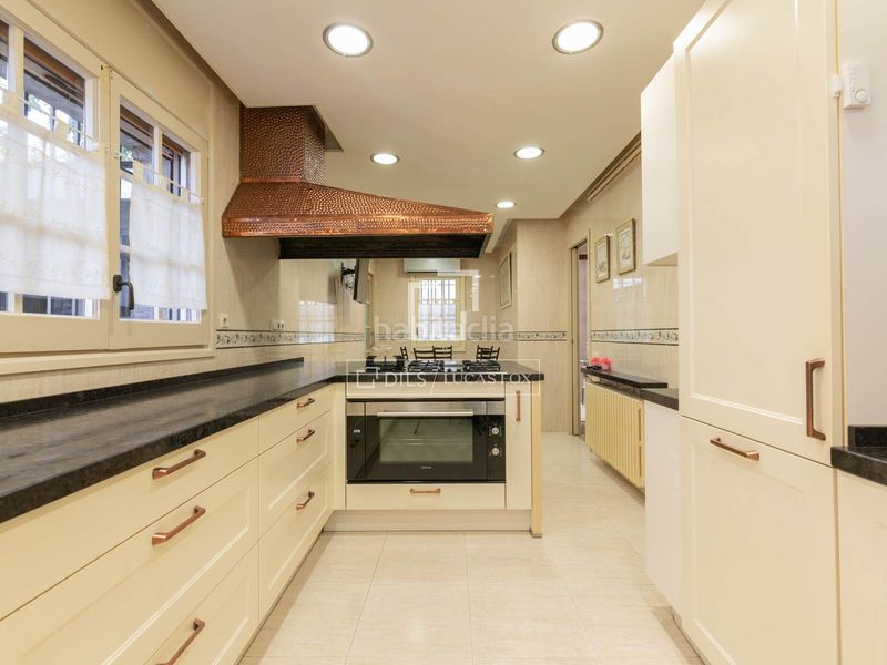 Foto 13a2a9d5-fd1e-4c67-817c-a0563372472d. Alquiler chalet casa en excelentes condiciones de 6 dormitorios en alquiler en Valldoreix en Sant Cugat del Vallès